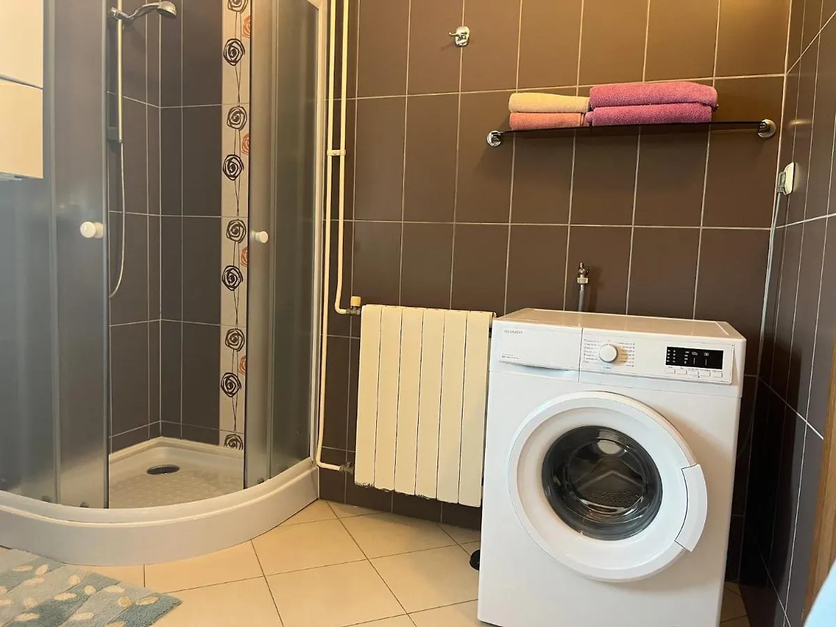 Apartment Lidija Банджоле